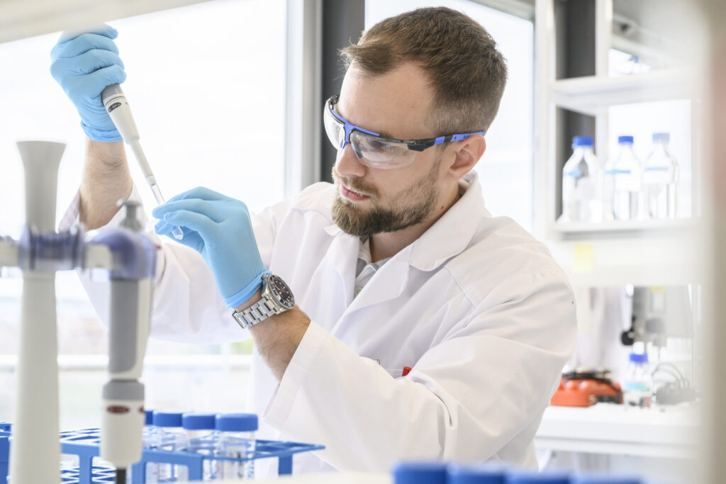 Eldian Biomed Injectable microcushions for joint diseases CloudLi